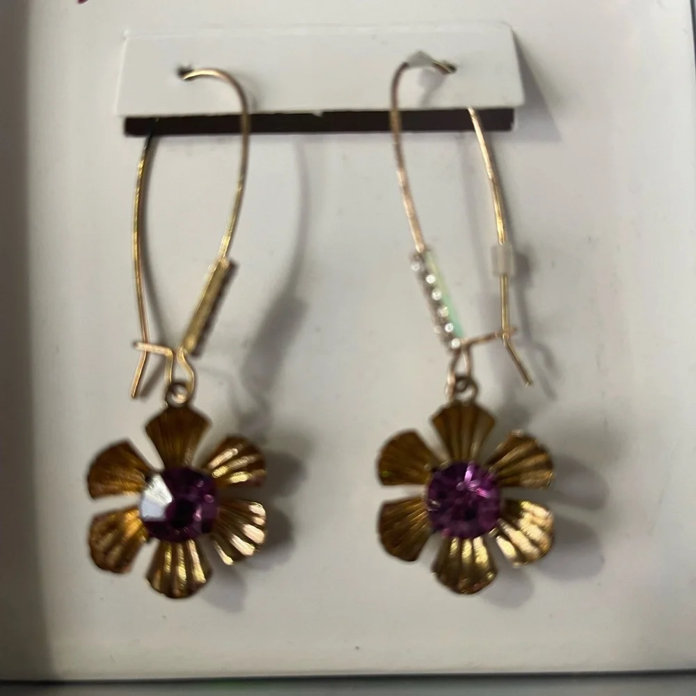 Betsey Johnson gold dangle flower with purple gemstone earrings - Picture 3 of 3